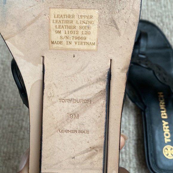 Tory Burch Tiny Miller Sandal Flat Logo Calf Leather Thong, Perfect Black sz 9 - Picture 12 of 12